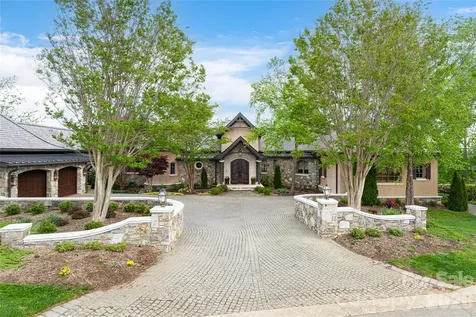 83 Summit Tower Circle Asheville NC 28804