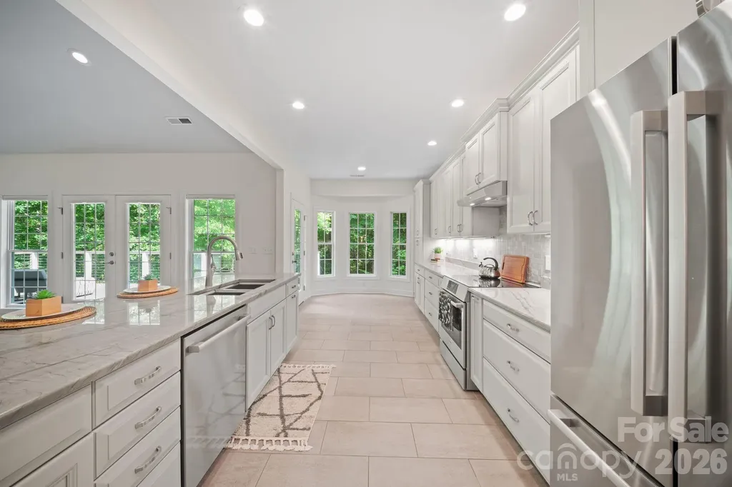 2508 Carriage Falls Court Hendersonville NC 28791