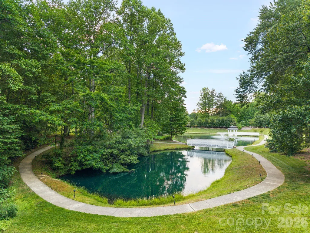 2508 Carriage Falls Court Hendersonville NC 28791