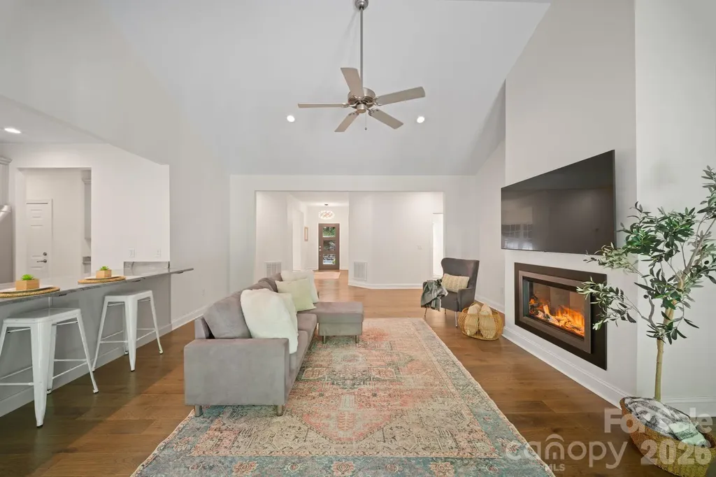 2508 Carriage Falls Court Hendersonville NC 28791