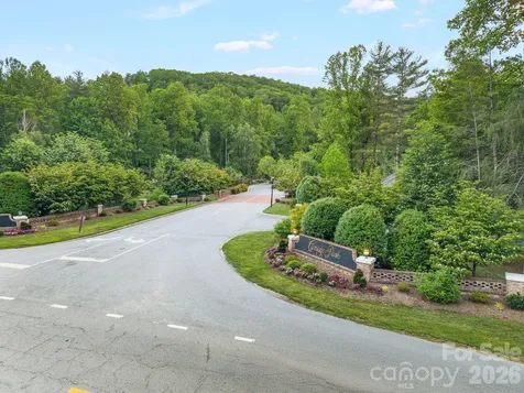 2508 Carriage Falls Court Hendersonville NC 28791