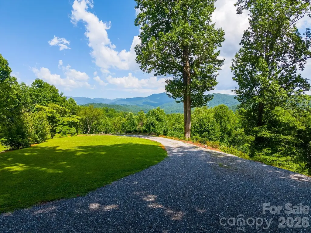 75 Mountain View Road Sylva NC 28779