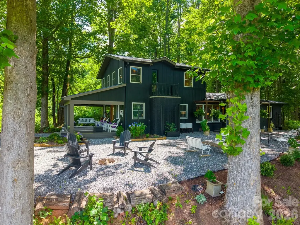 75 Mountain View Road Sylva NC 28779