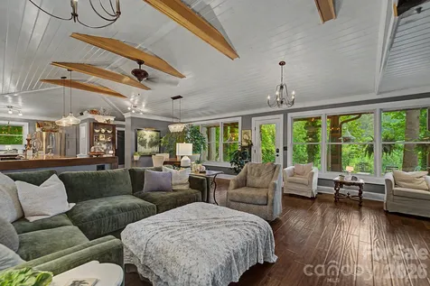 75 Mountain View Road Sylva NC 28779