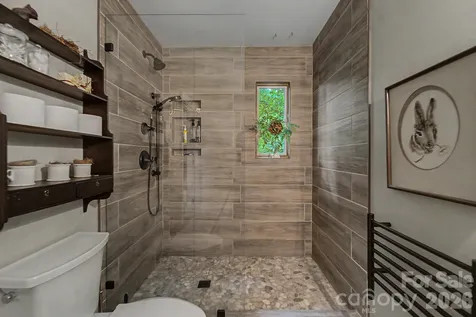 75 Mountain View Road Sylva NC 28779