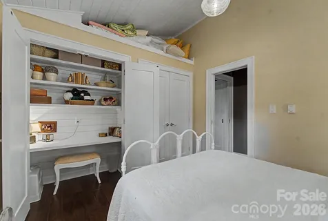 75 Mountain View Road Sylva NC 28779