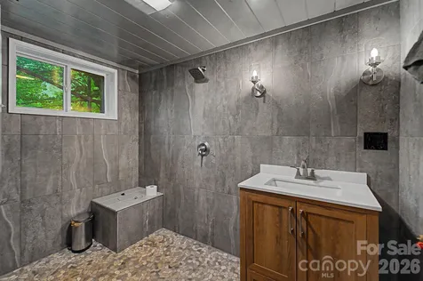 75 Mountain View Road Sylva NC 28779
