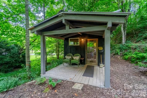 75 Mountain View Road Sylva NC 28779