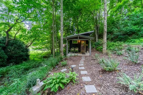 75 Mountain View Road Sylva NC 28779