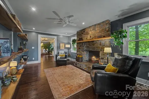 75 Mountain View Road Sylva NC 28779