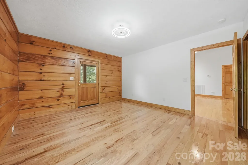 6220 Sunny Drive Newland NC 28657