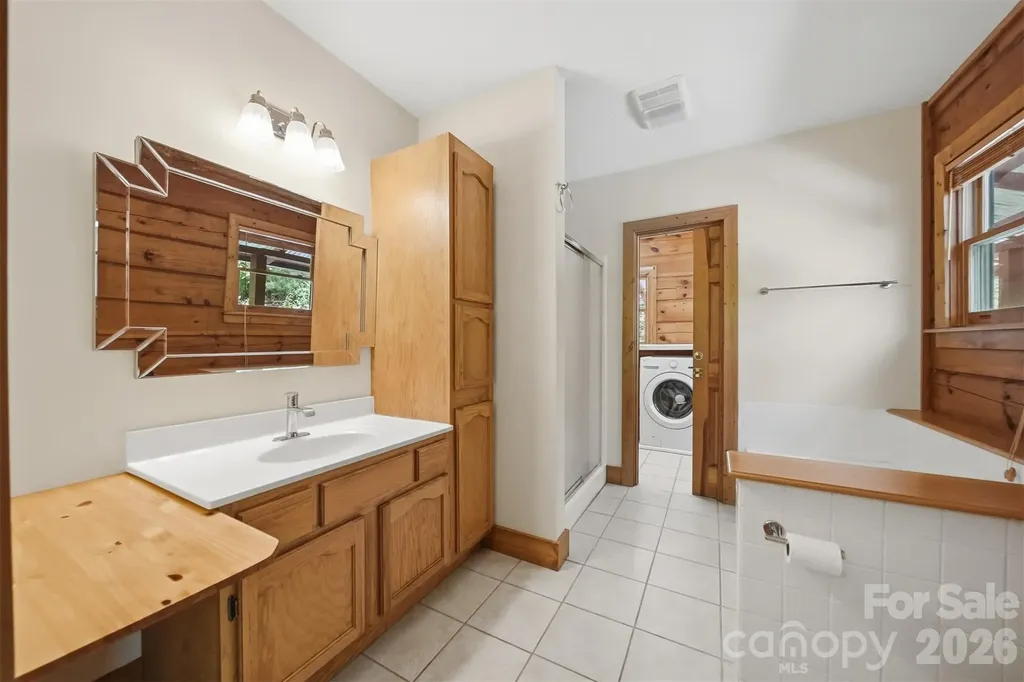 6220 Sunny Drive Newland NC 28657