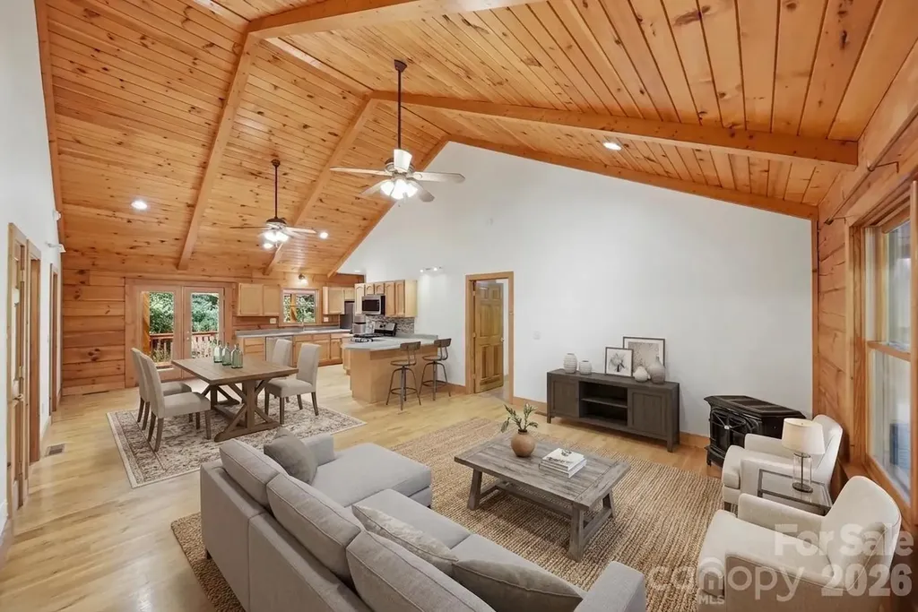 6220 Sunny Drive Newland NC 28657