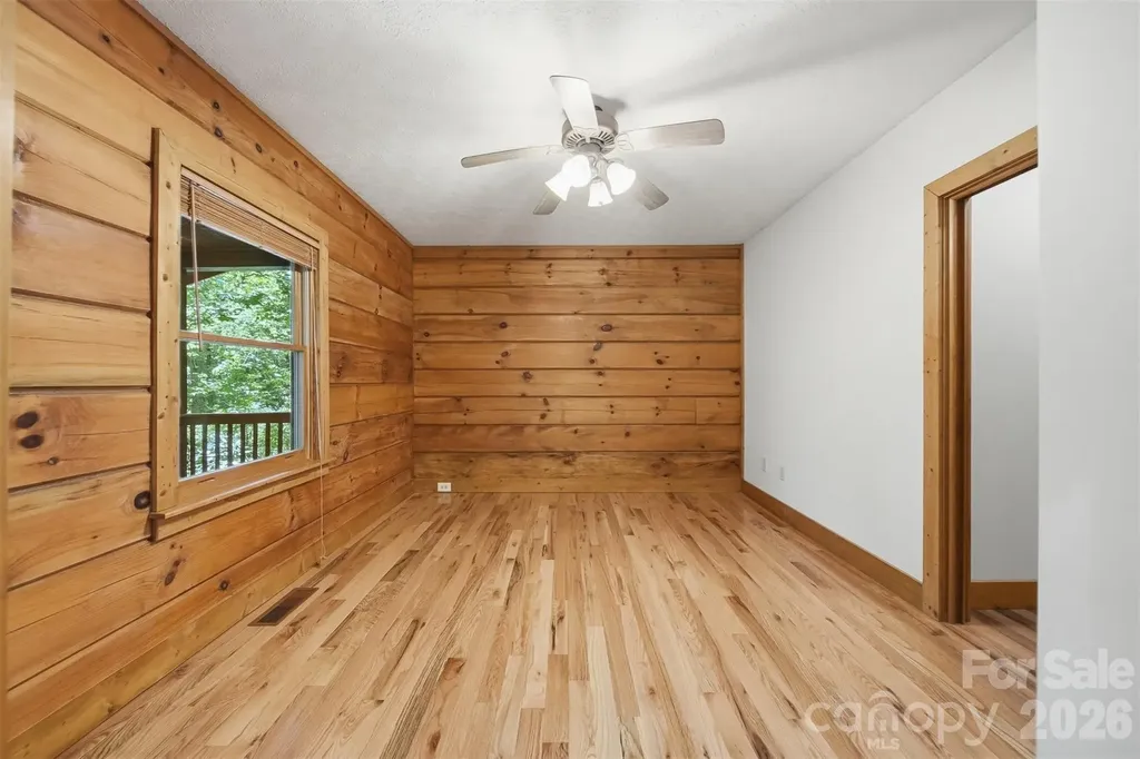 6220 Sunny Drive Newland NC 28657