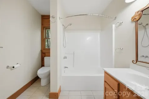 6220 Sunny Drive Newland NC 28657