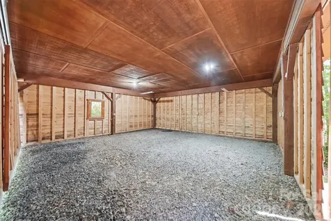 6220 Sunny Drive Newland NC 28657