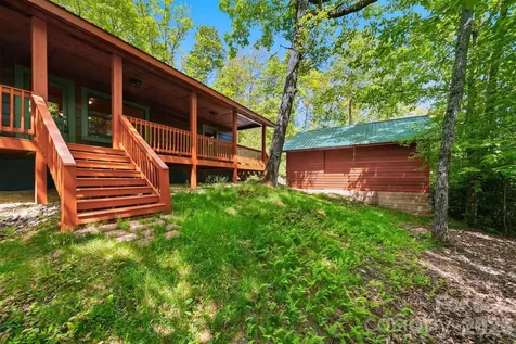6220 Sunny Drive Newland NC 28657