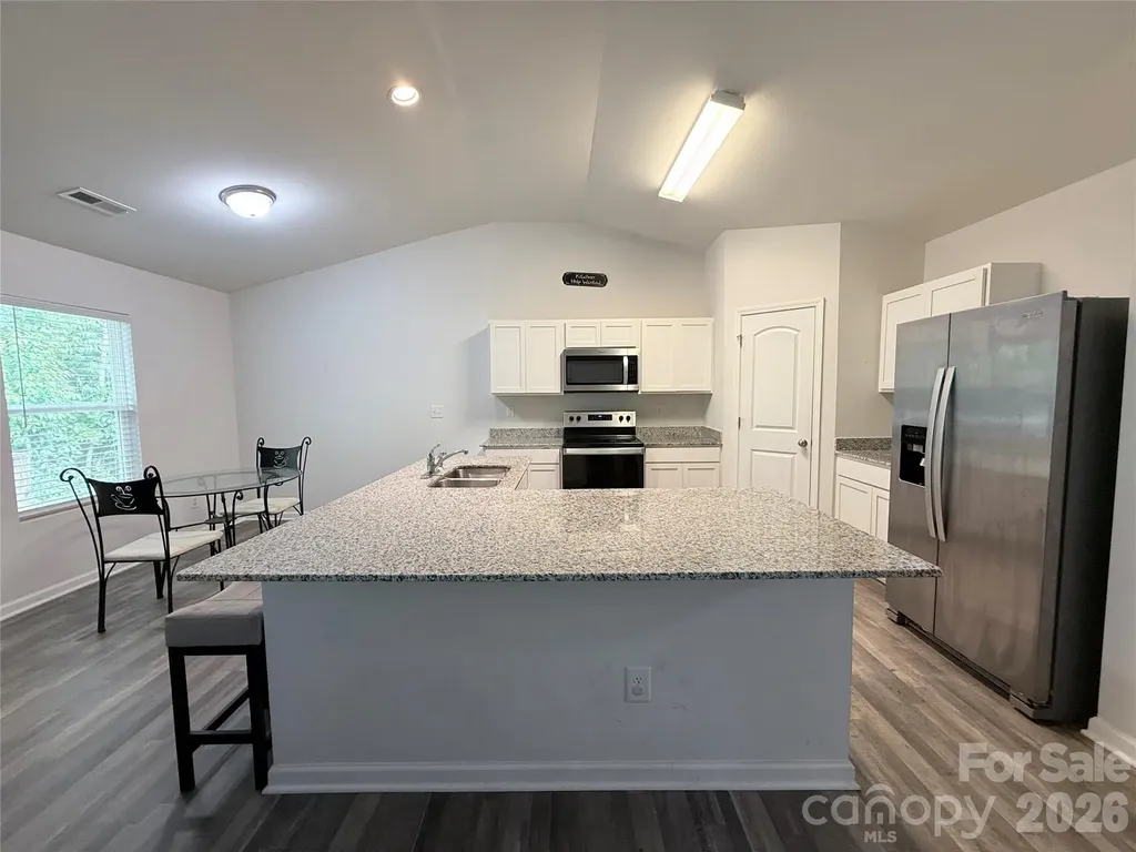 1431 Amberlight Circle Salisbury NC 28144