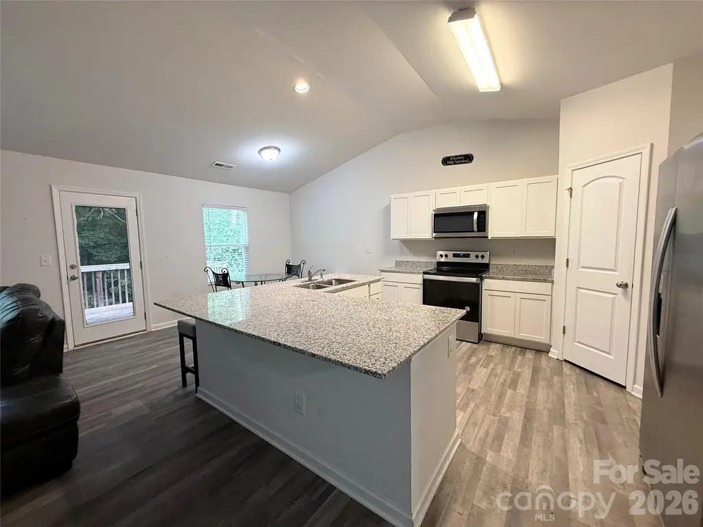 1431 Amberlight Circle Salisbury NC 28144