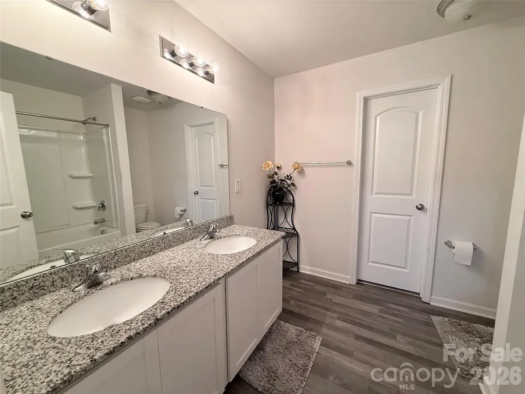 1431 Amberlight Circle Salisbury NC 28144