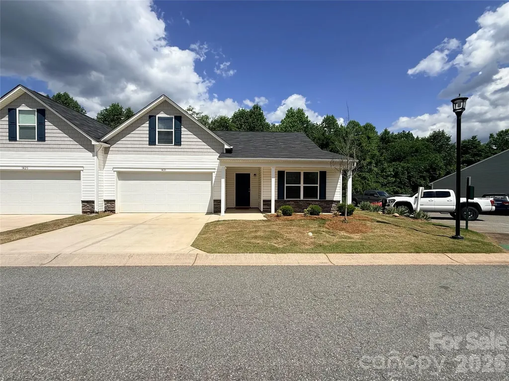 1431 Amberlight Circle Salisbury NC 28144