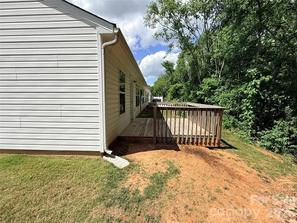 1431 Amberlight Circle Salisbury NC 28144