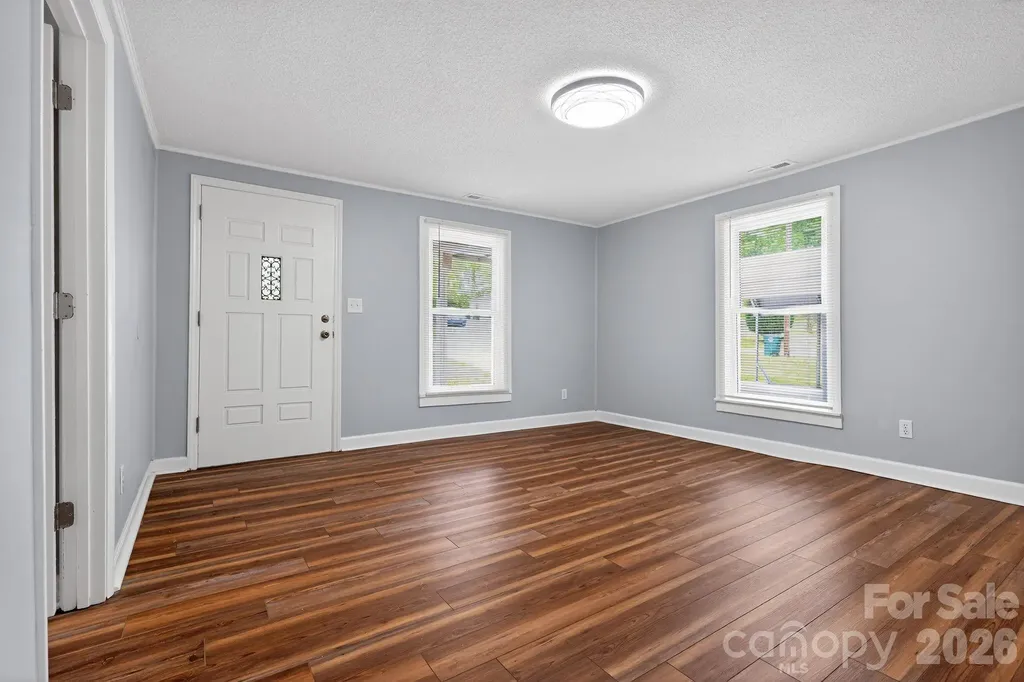 801 Woodlawn Avenue SW Valdese NC 28690