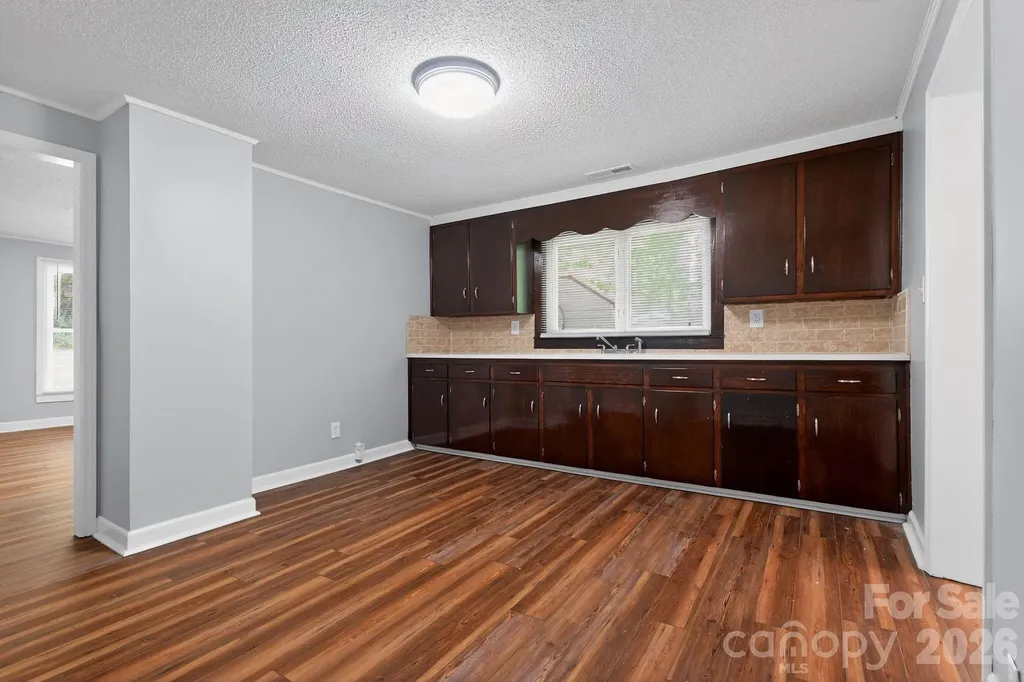 801 Woodlawn Avenue SW Valdese NC 28690