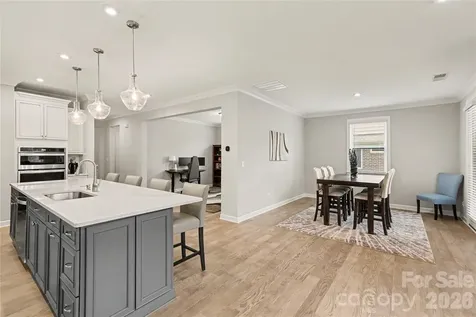 3232 Marchers Trace Drive Charlotte NC 28227