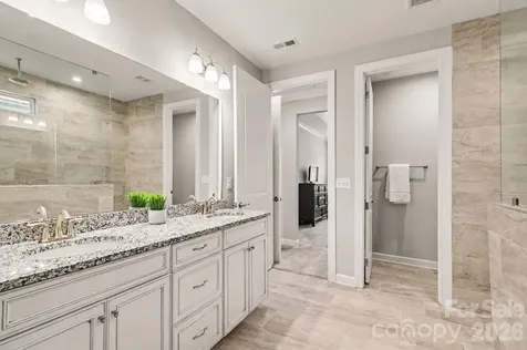 3232 Marchers Trace Drive Charlotte NC 28227