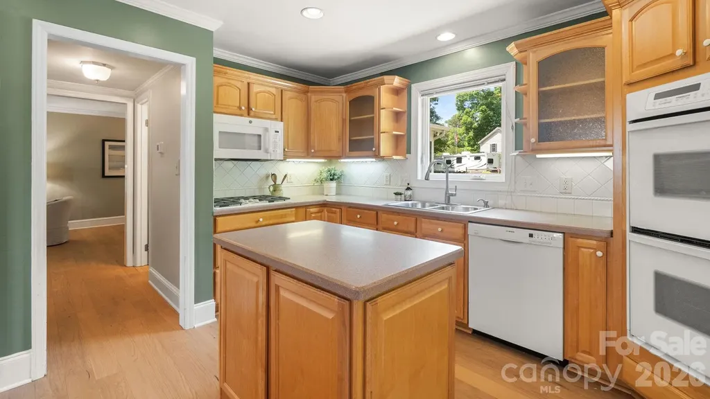 8809 Fairview Road Mint Hill NC 28227