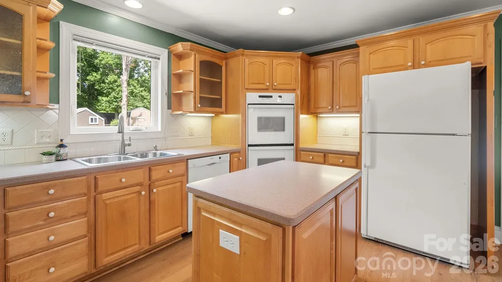 8809 Fairview Road Mint Hill NC 28227