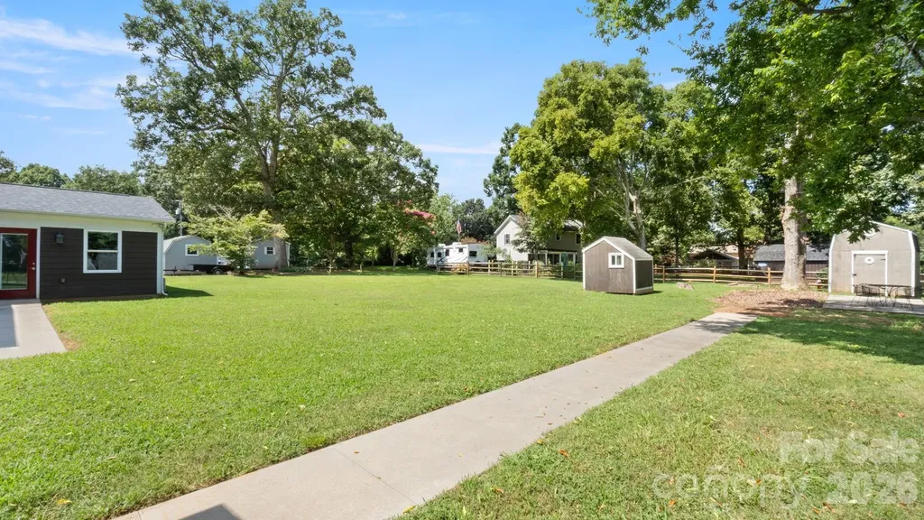 8809 Fairview Road Mint Hill NC 28227