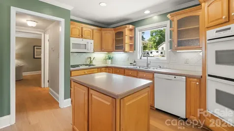 8809 Fairview Road Mint Hill NC 28227