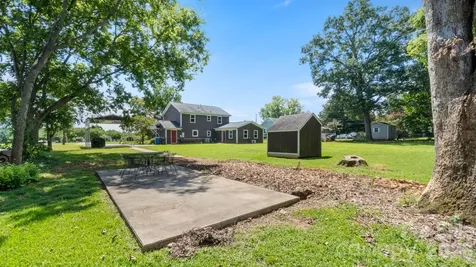 8809 Fairview Road Mint Hill NC 28227
