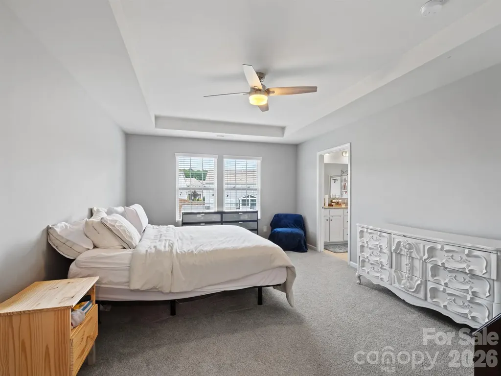 3702 Wiegon Lane Charlotte NC 28216