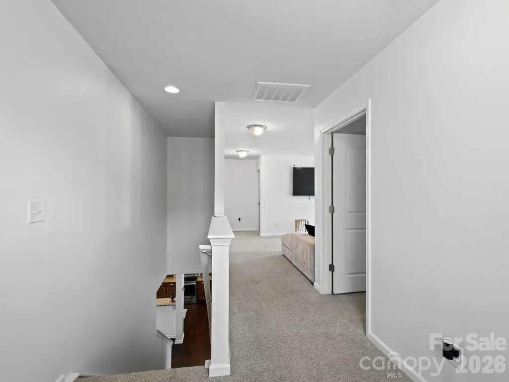 3702 Wiegon Lane Charlotte NC 28216