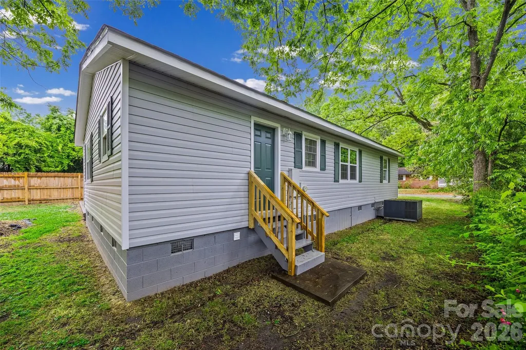 327 E Morrow Avenue Monroe NC 28112