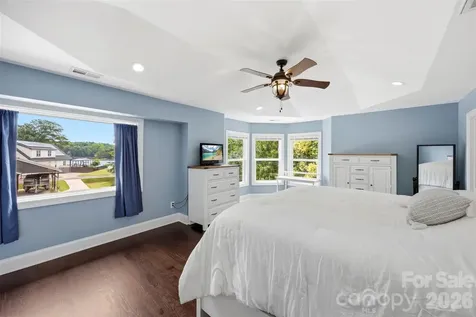 5555 Riverfront Road Lake Wylie SC 29710