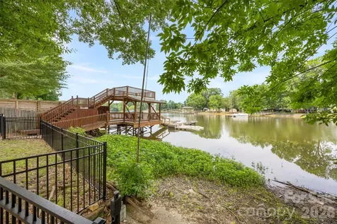 5555 Riverfront Road Lake Wylie SC 29710