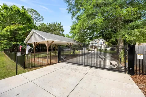 5555 Riverfront Road Lake Wylie SC 29710