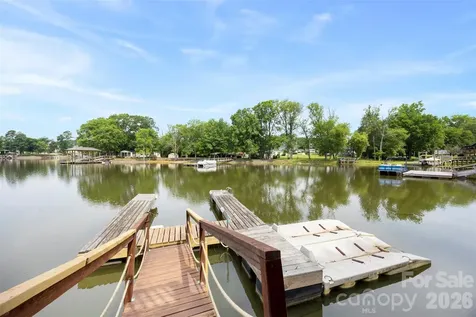 5555 Riverfront Road Lake Wylie SC 29710