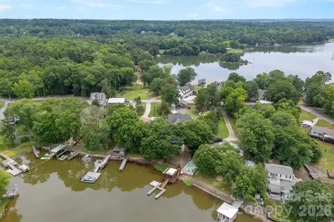 5555 Riverfront Road Lake Wylie SC 29710