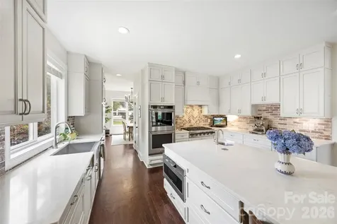 5555 Riverfront Road Lake Wylie SC 29710