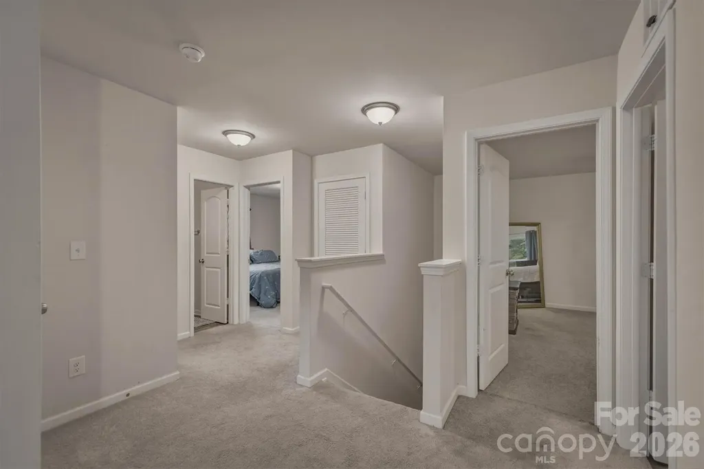 1916 Country Way Hickory NC 28601