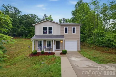 1916 Country Way Hickory NC 28601