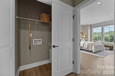 3126 Middle Street Charlotte NC 28278