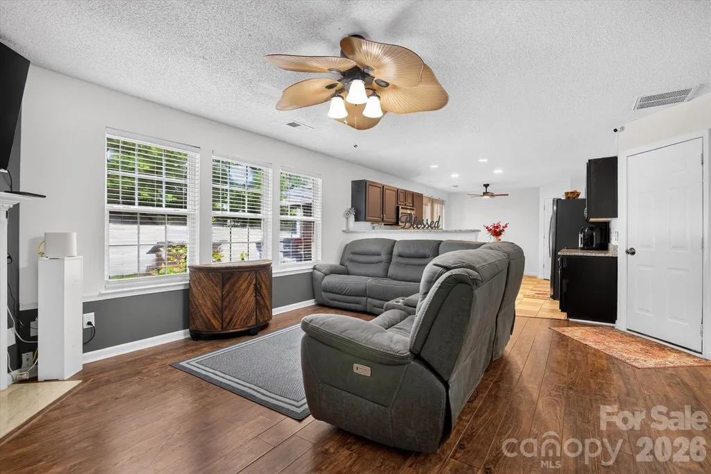 9833 Aventide Lane Charlotte NC 28215