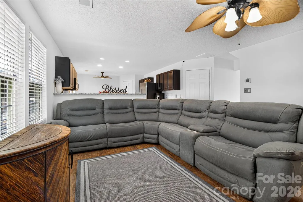 9833 Aventide Lane Charlotte NC 28215
