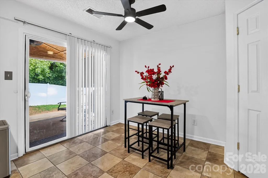 9833 Aventide Lane Charlotte NC 28215
